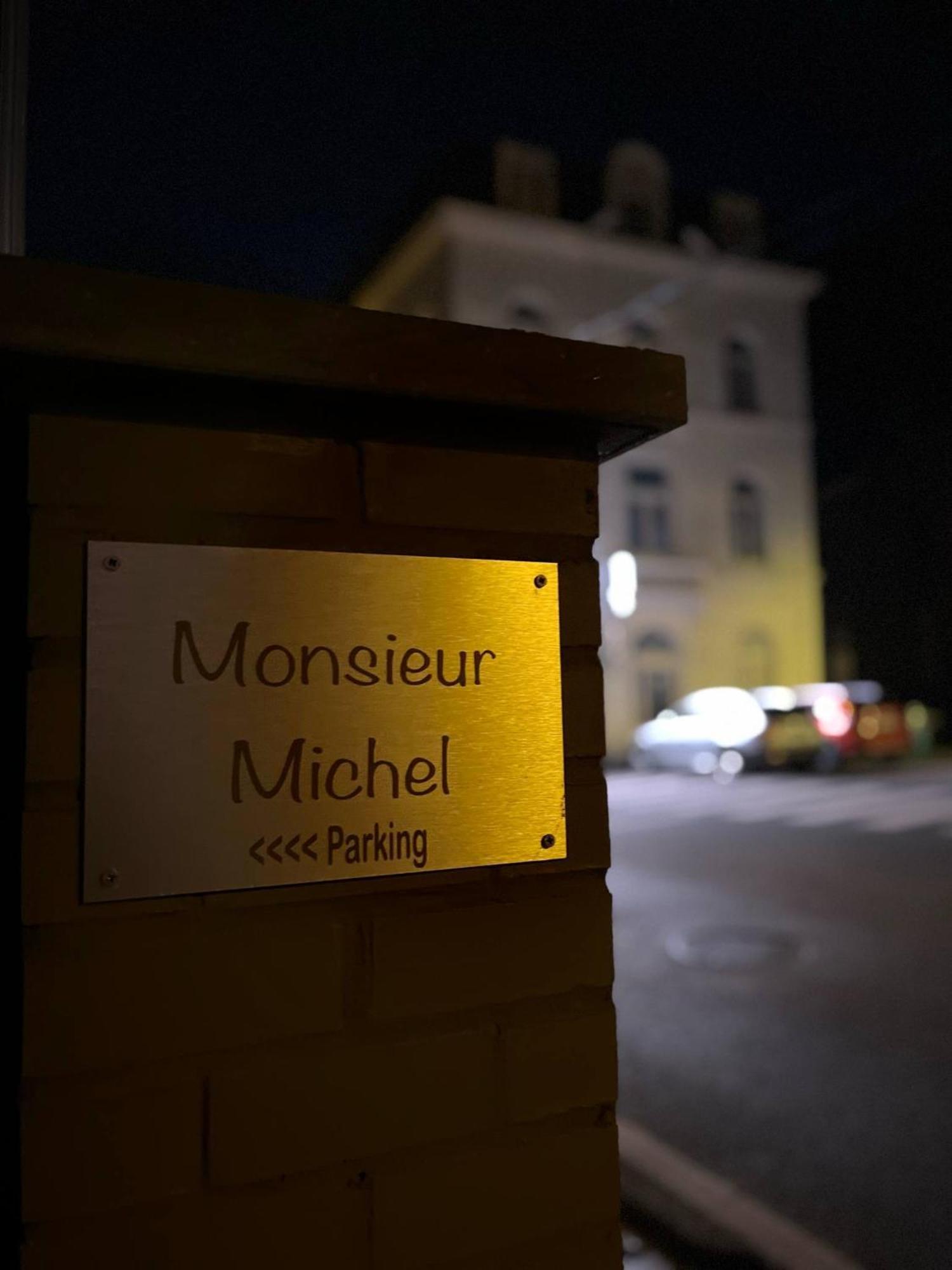 Отель Monsieur Michel Динан Экстерьер фото